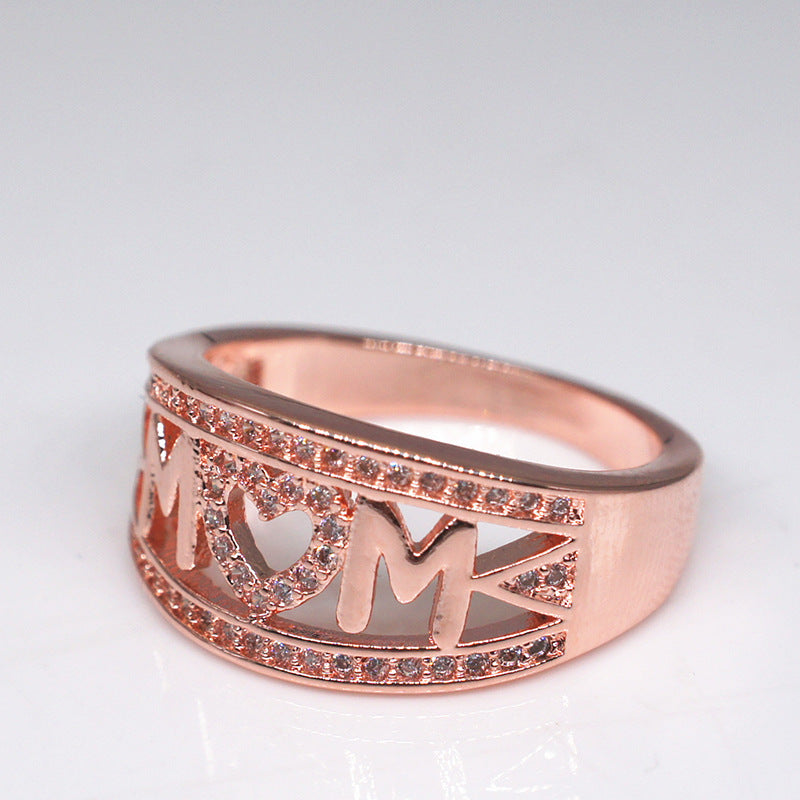 Venta al por mayor Anillos de aleación de corazón con incrustaciones de diamantes para el día de la madre